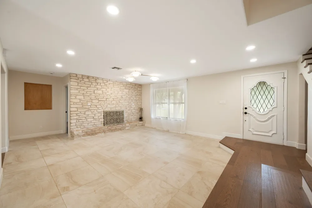 210 Waxwing Drive Buda, TX 78610