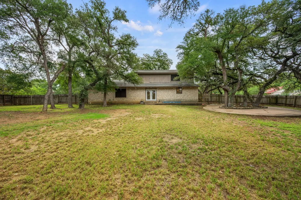 210 Waxwing Drive Buda, TX 78610