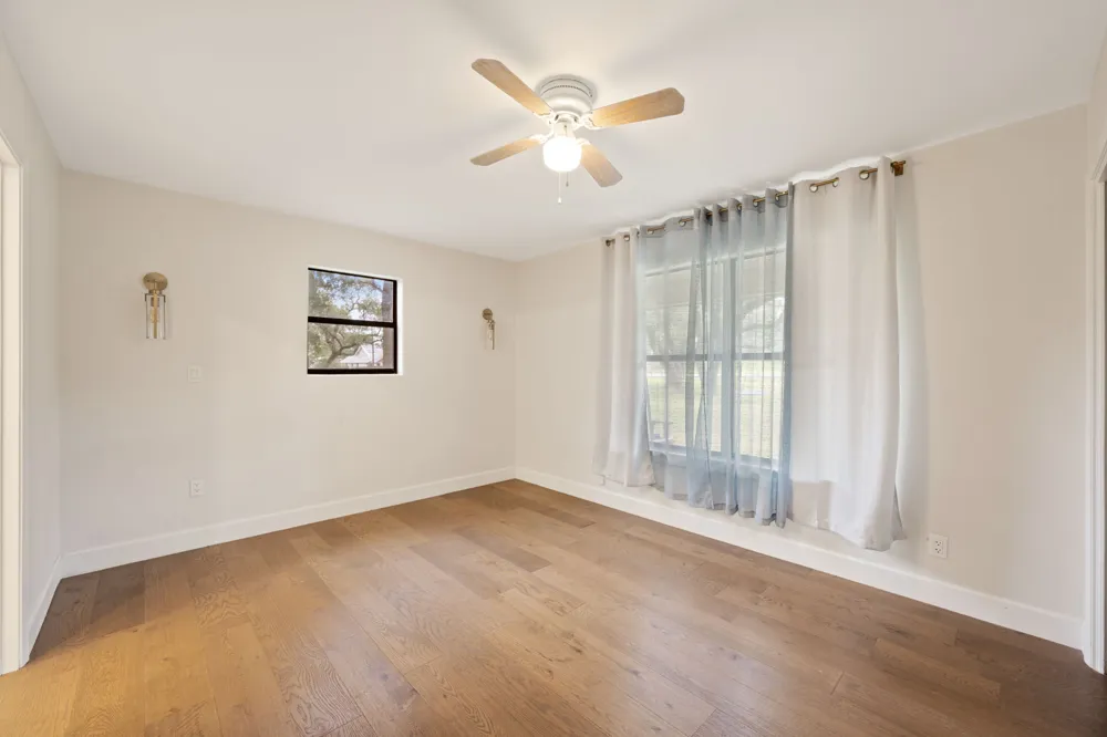 210 Waxwing Drive Buda, TX 78610