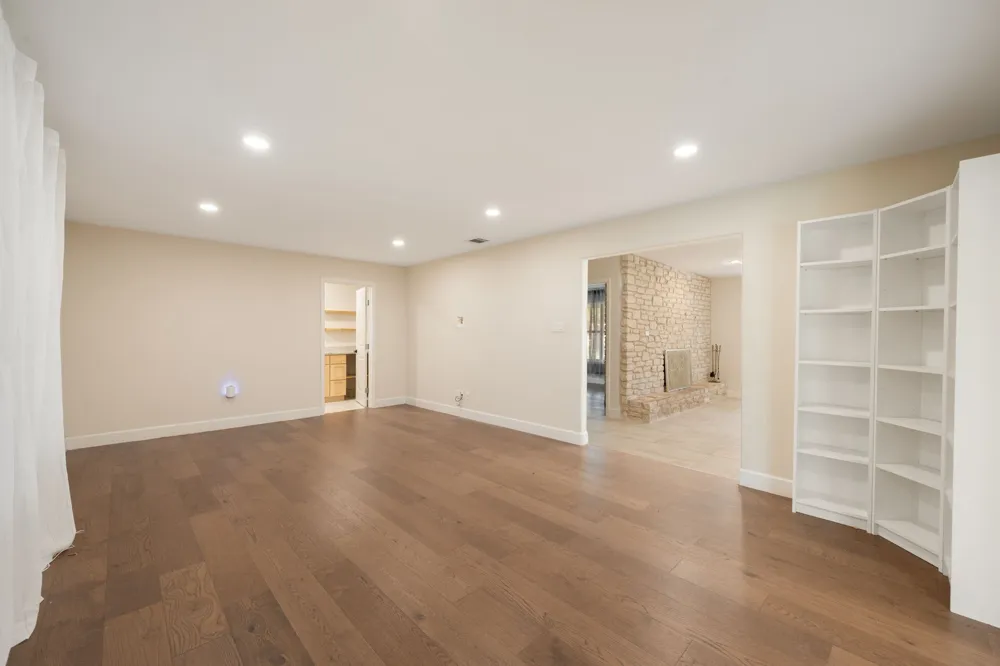210 Waxwing Drive Buda, TX 78610