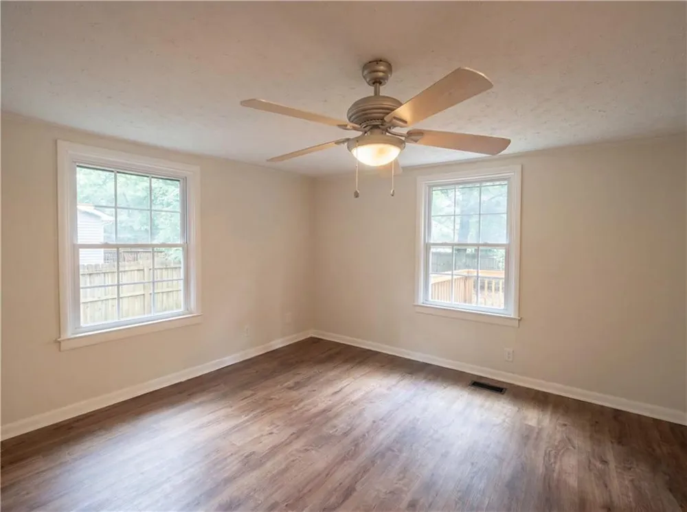 710 Milton Street Scottdale, GA 30079