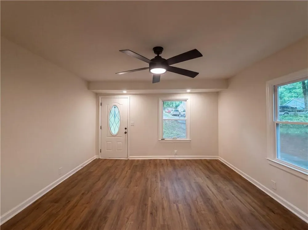 710 Milton Street Scottdale, GA 30079