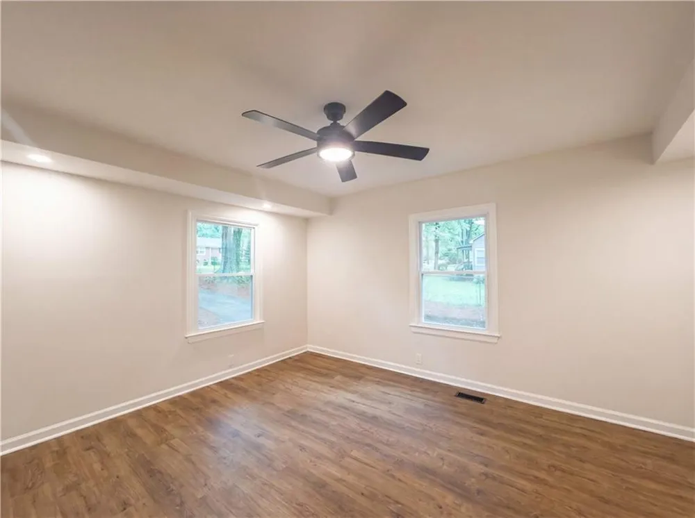 710 Milton Street Scottdale, GA 30079