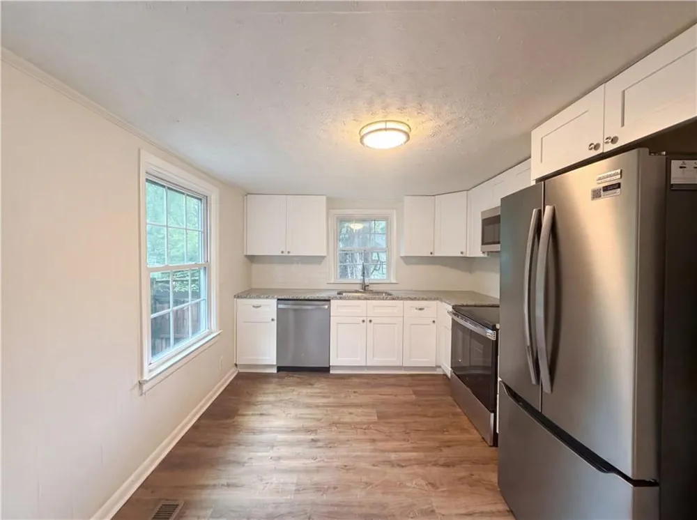 710 Milton Street Scottdale, GA 30079