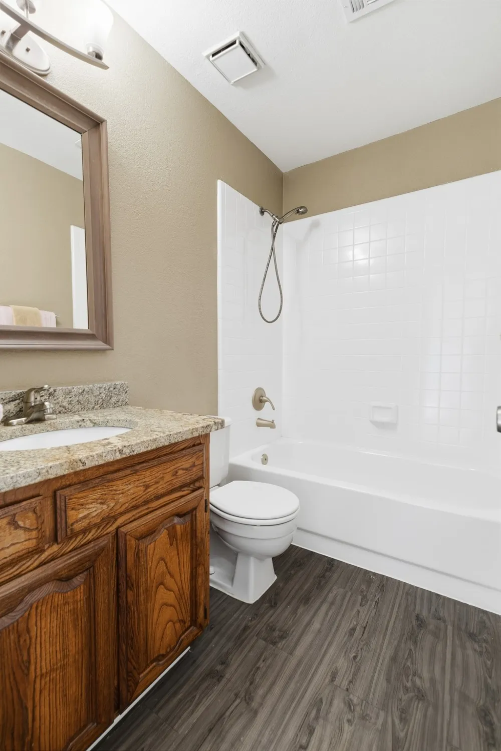 2927 S Bend Drive Dallas, TX 75229