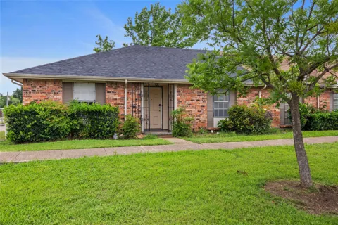 66 W Mountain Creek Drive