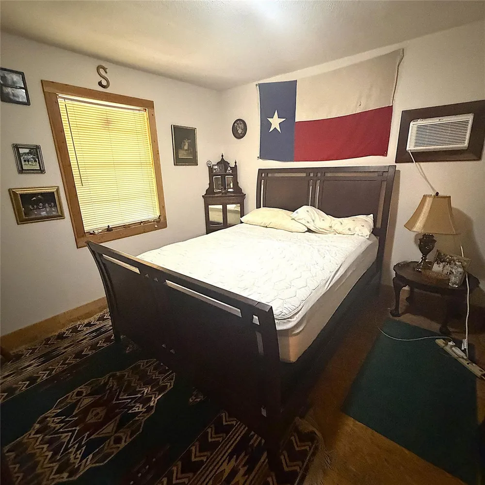 8788 Pr 1215 Centerville, TX 75833
