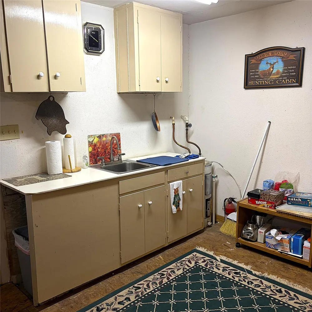 8788 Pr 1215 Centerville, TX 75833