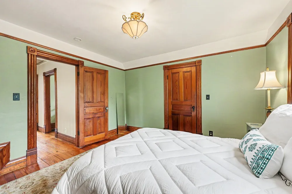 222 Monroe Street Saline City, MI 48176
