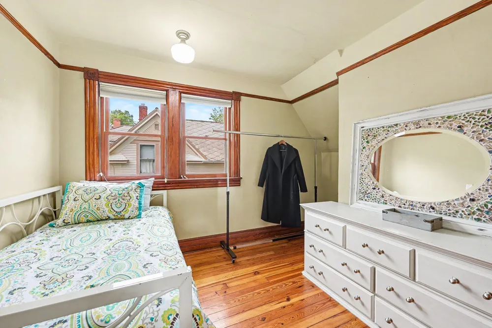 222 Monroe Street Saline City, MI 48176