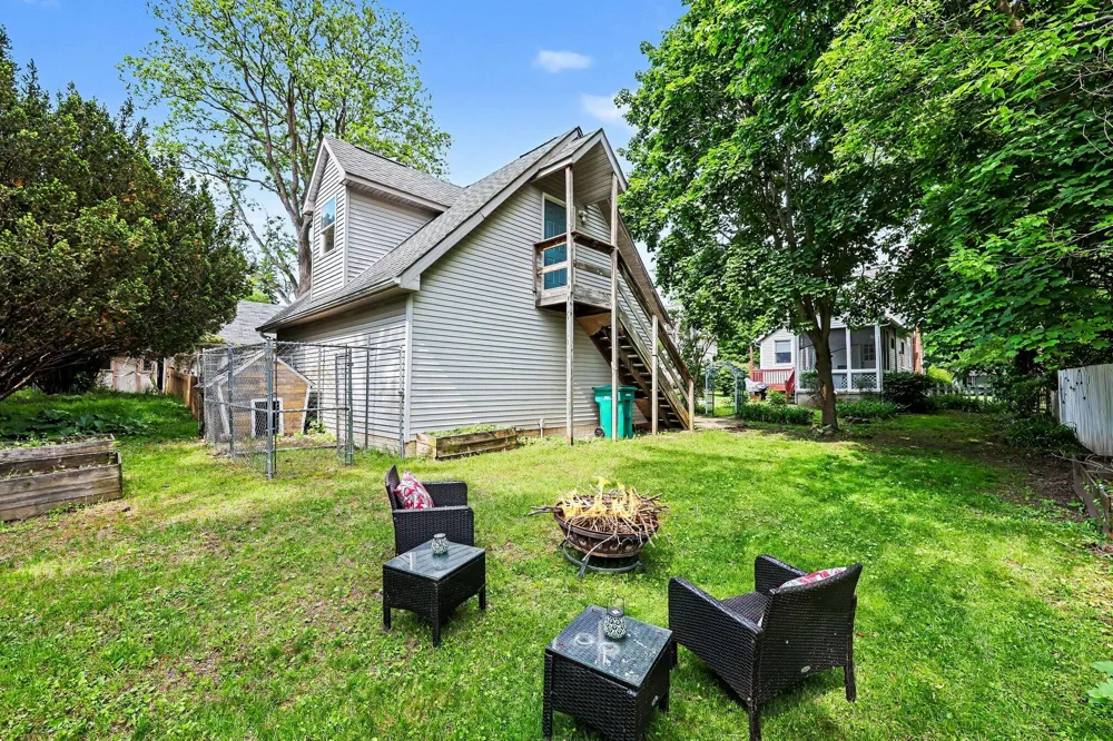 222 Monroe Street Saline City, MI 48176