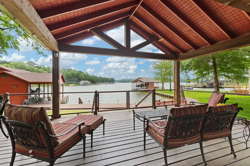 307 King Laurence Court Scroggins, TX 75480