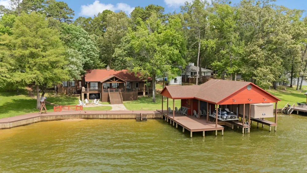 307 King Laurence Court Scroggins, TX 75480