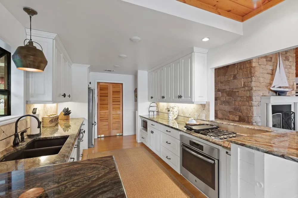 307 King Laurence Court Scroggins, TX 75480