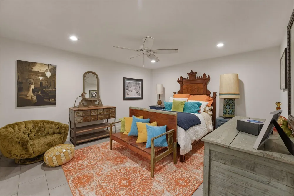 1124 Bowie Street Columbus, TX 78934