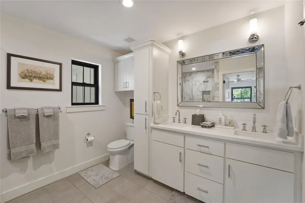 1124 Bowie Street Columbus, TX 78934