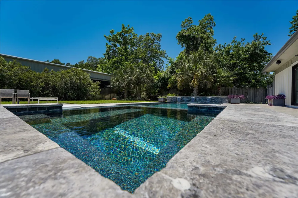 1124 Bowie Street Columbus, TX 78934