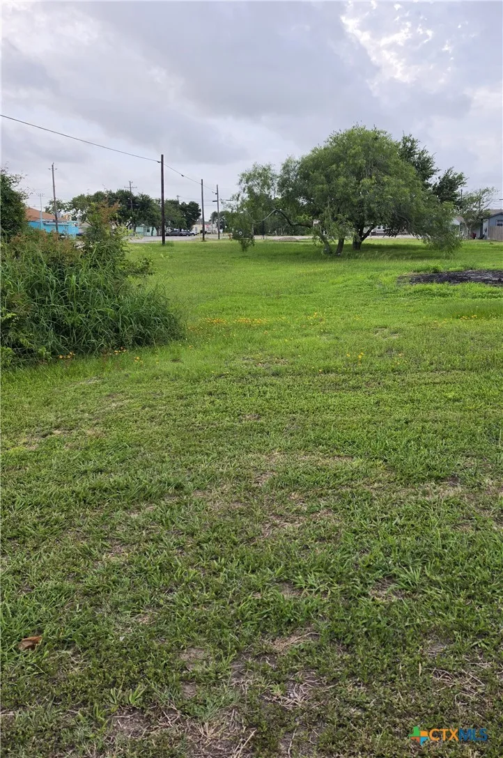 101 W AUSTIN AVENUE Seadrift, TX 77983