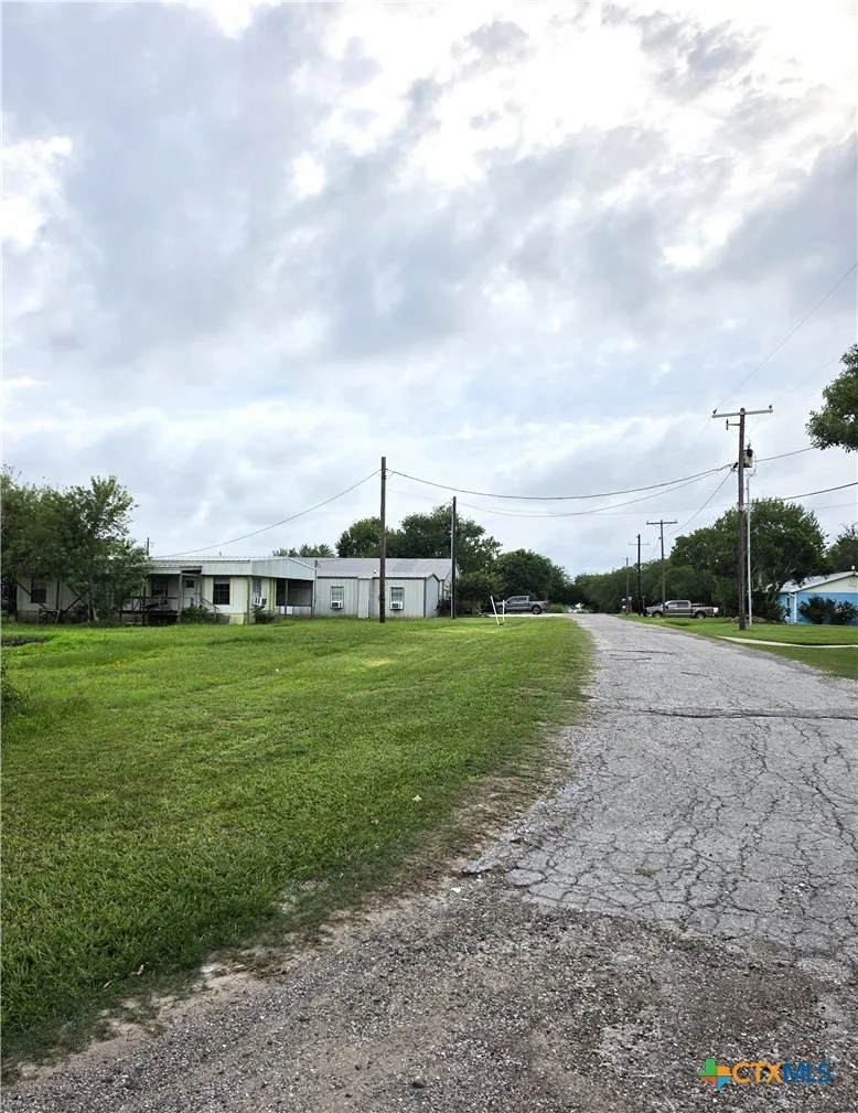 101 W AUSTIN AVENUE Seadrift, TX 77983