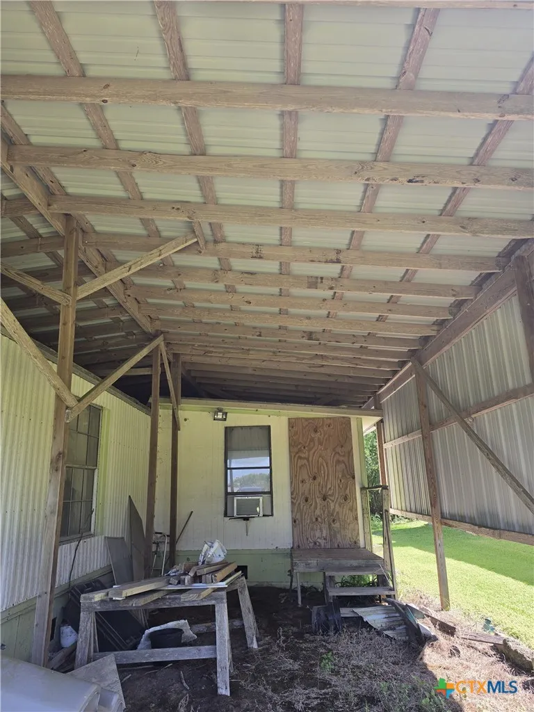 101 W AUSTIN AVENUE Seadrift, TX 77983