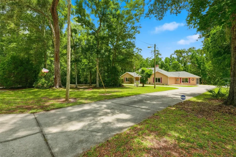 6012 VALLEY SPRING DRIVE Brooksville, FL 34601