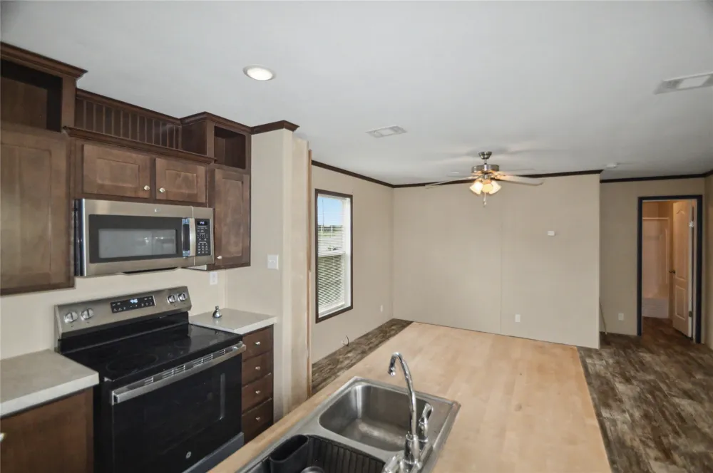 1312 Fm 581 Highway E Lometa, TX 76853