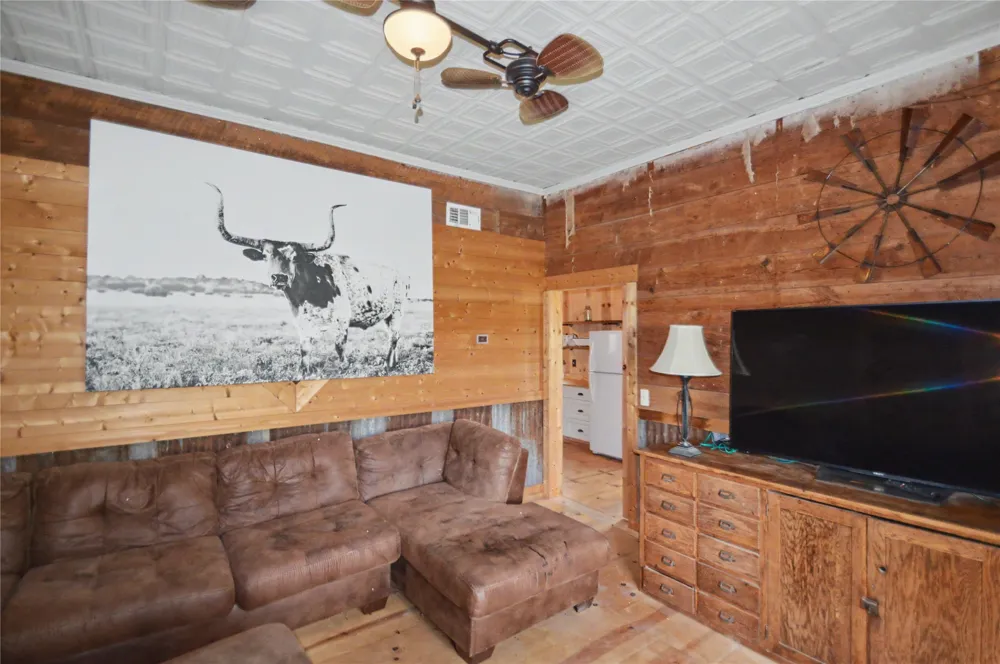 1312 Fm 581 Highway E Lometa, TX 76853
