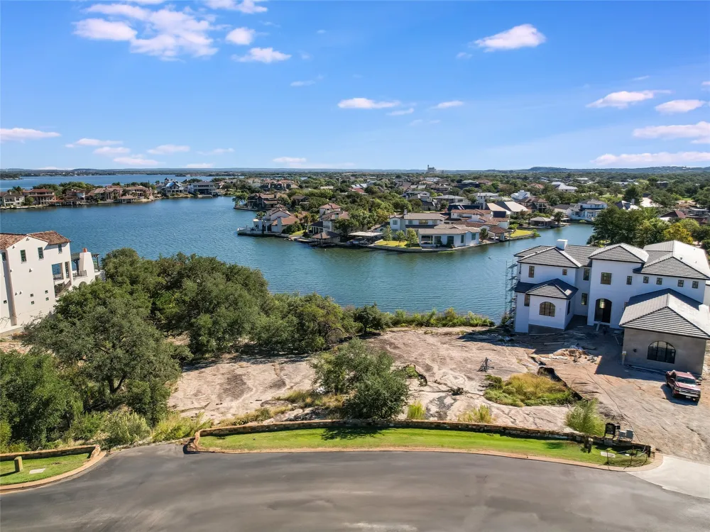 1221 Apache Tears Horseshoe Bay, TX 78657