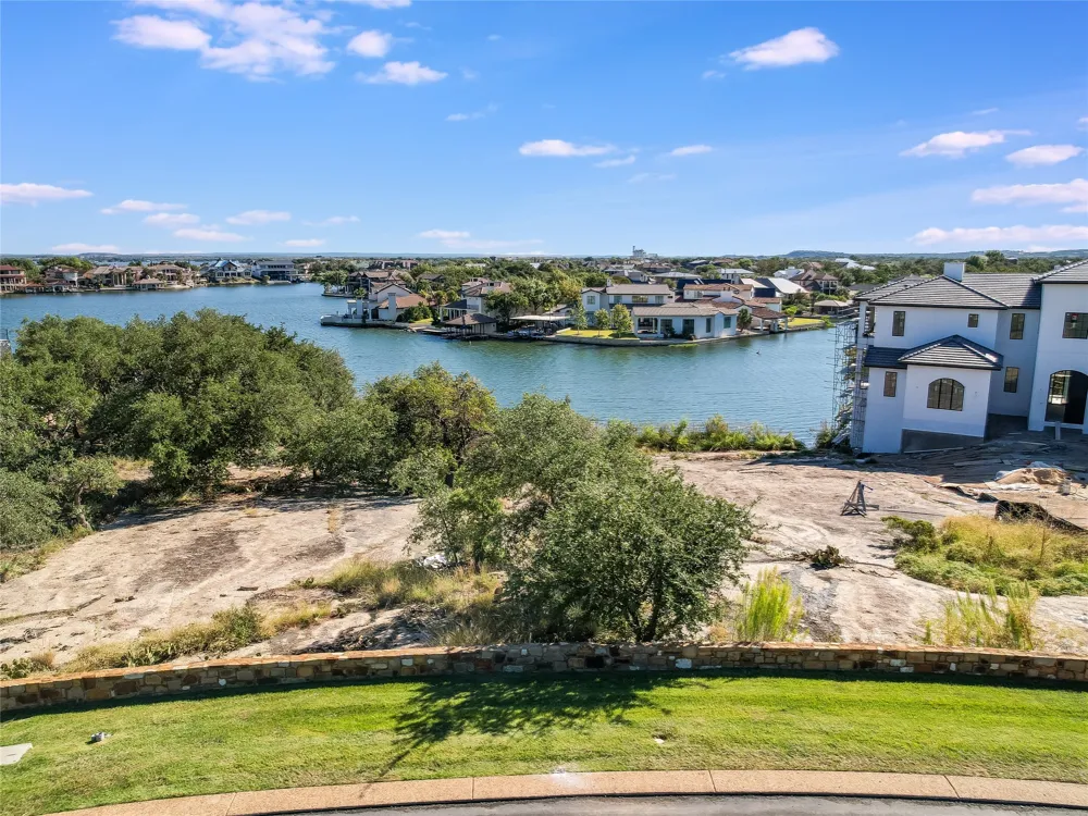 1221 Apache Tears Horseshoe Bay, TX 78657