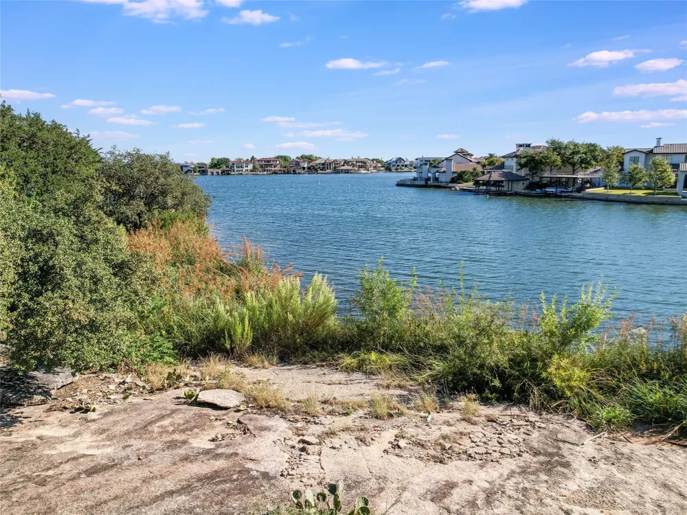 1221 Apache Tears Horseshoe Bay, TX 78657
