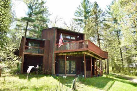 331 S Lake Lawrence Road NE