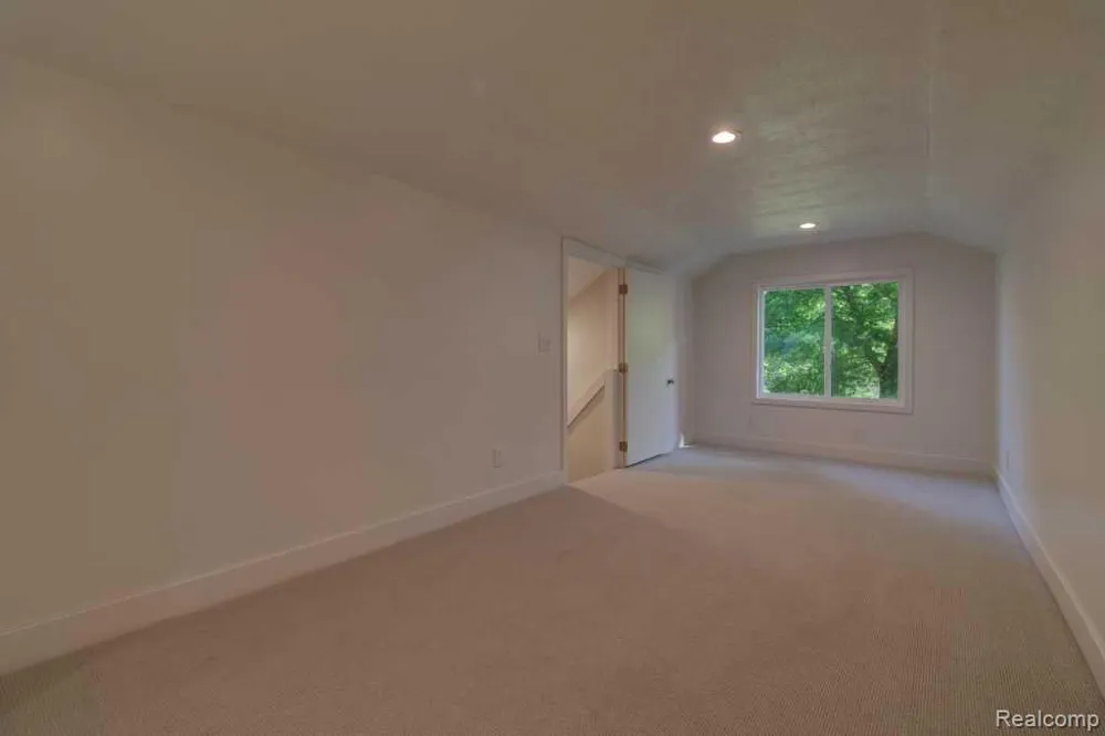 2973 Thorncrest Drive SE Cascade Charter Township, MI 49546