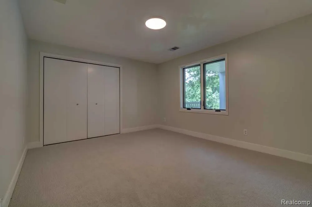 2973 Thorncrest Drive SE Cascade Charter Township, MI 49546