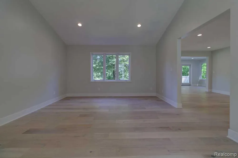 2973 Thorncrest Drive SE Cascade Charter Township, MI 49546