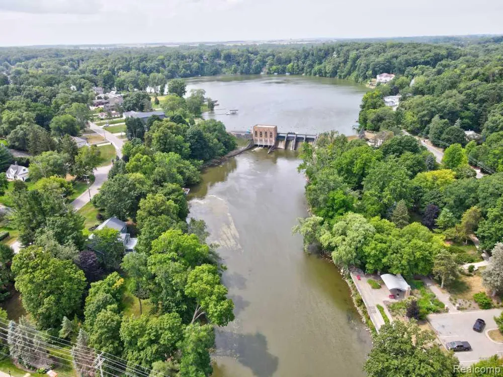 2973 Thorncrest Drive SE Cascade Charter Township, MI 49546