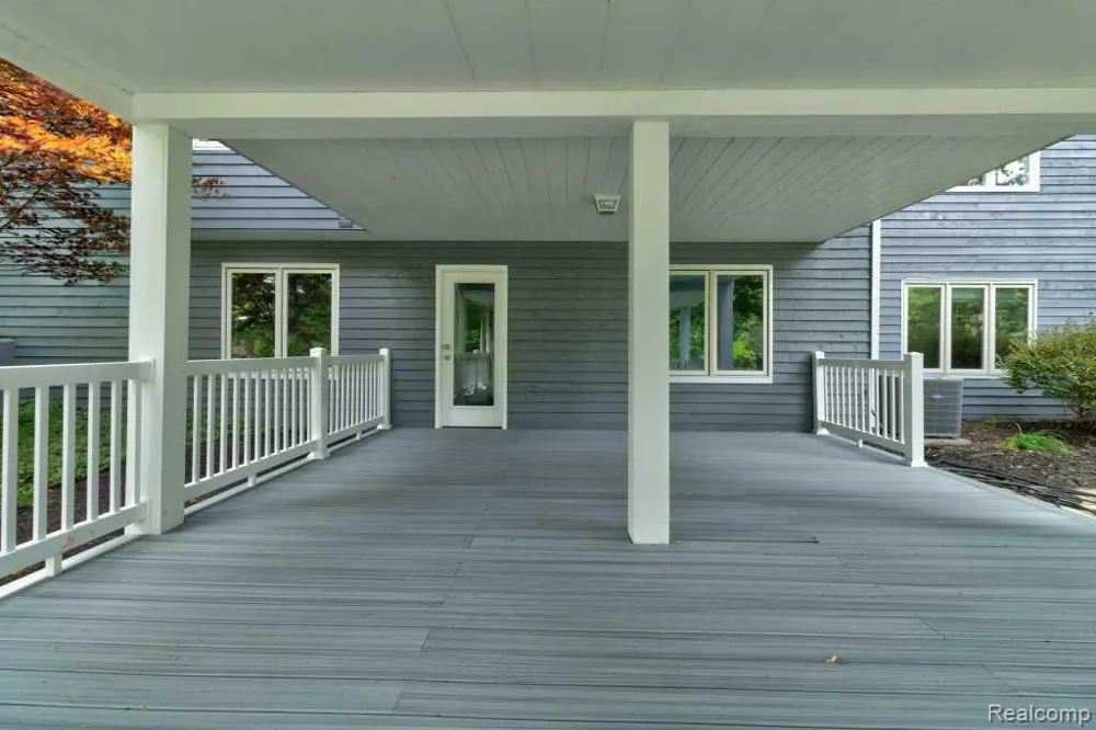 2973 Thorncrest Drive SE Cascade Charter Township, MI 49546