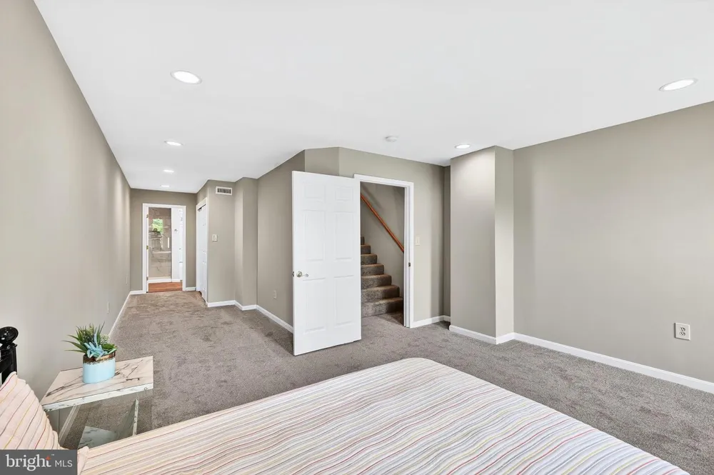1014 BROADWAY Baltimore, MD 21205