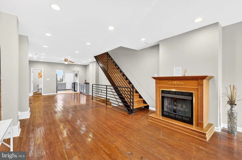 1014 BROADWAY Baltimore, MD 21205