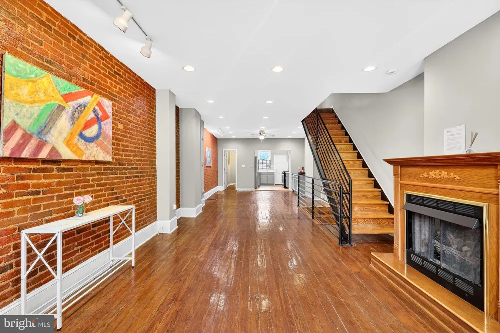 1014 BROADWAY Baltimore, MD 21205