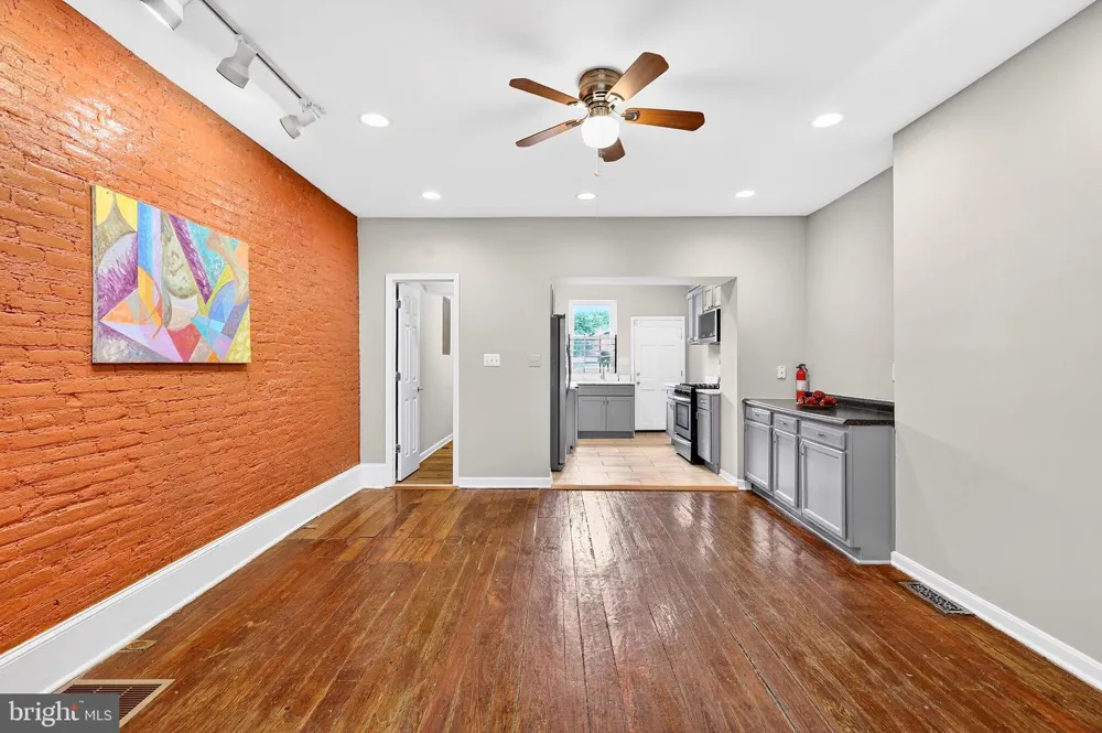 1014 BROADWAY Baltimore, MD 21205