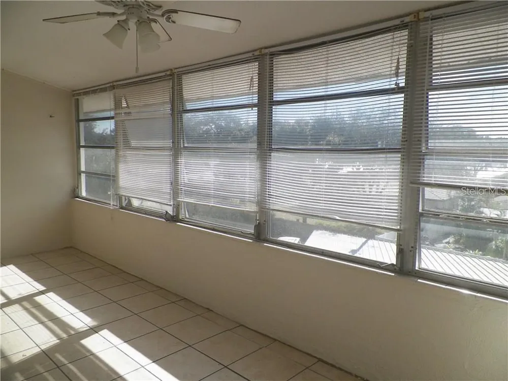 911 WASHINGTON AVENUE #304 Largo, FL 33770