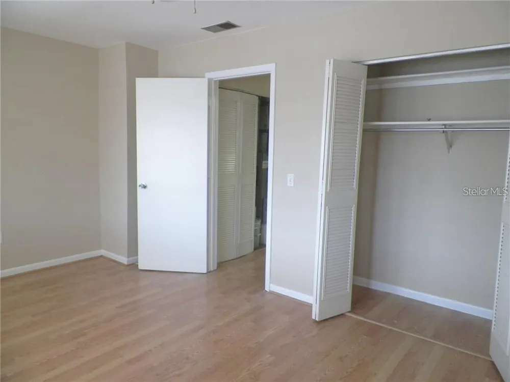 911 WASHINGTON AVENUE #304 Largo, FL 33770