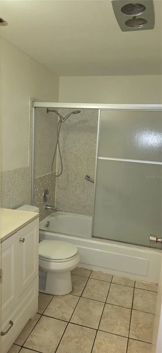 911 WASHINGTON AVENUE #304 Largo, FL 33770