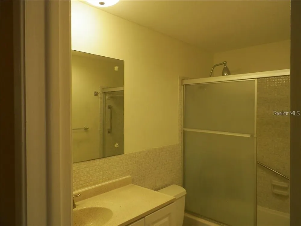 911 WASHINGTON AVENUE #304 Largo, FL 33770
