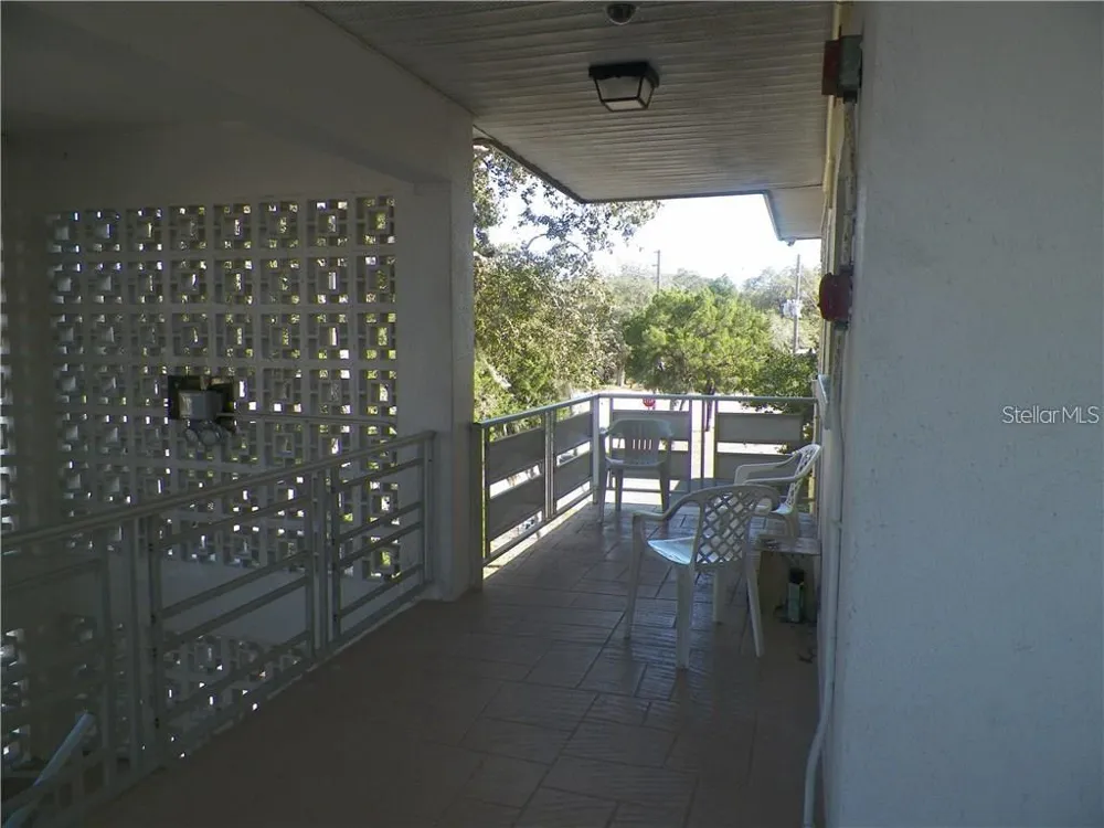 911 WASHINGTON AVENUE #304 Largo, FL 33770
