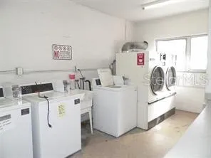 911 WASHINGTON AVENUE #304 Largo, FL 33770