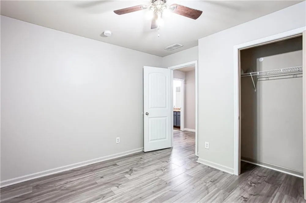 2718 Haynescrest Drive Grayson, GA 30017
