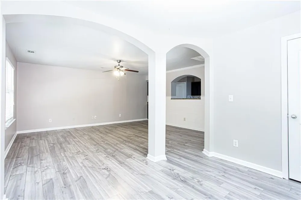 2718 Haynescrest Drive Grayson, GA 30017