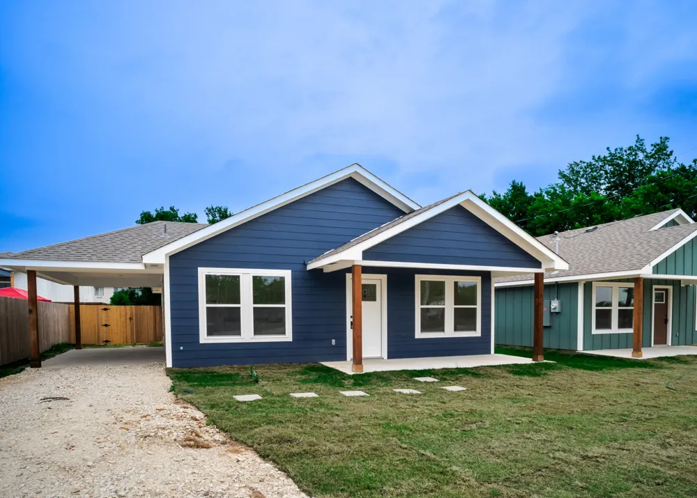 1331 Palestine Mexia, TX 76667