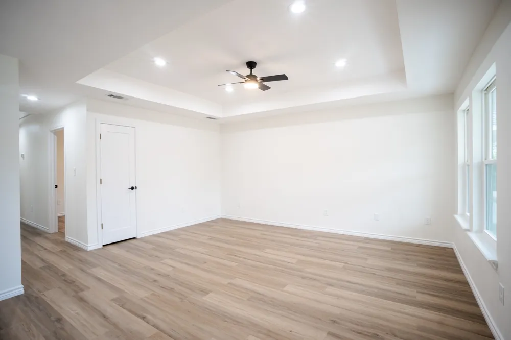 1331 Palestine Mexia, TX 76667